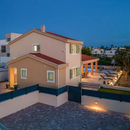Exclusive Luxury With Glorious Sea View - By Ta Leut Agency * Privlaka (Zadar)