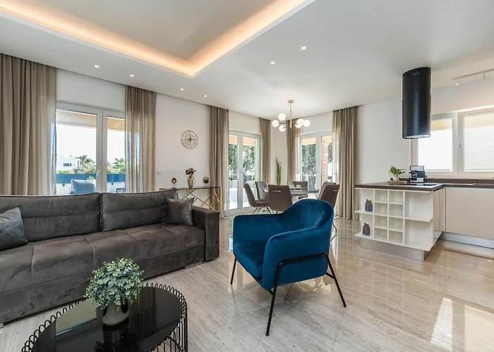 Exclusive Luxury With Glorious Sea View - By Ta Leut Agency 프리블라카