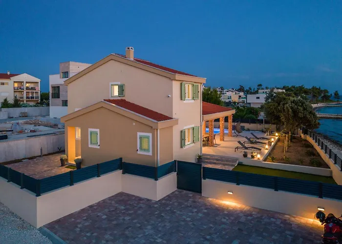 Exclusive Luxury With Glorious Sea View - By Ta Leut Agency * Privlaka (Zadar)